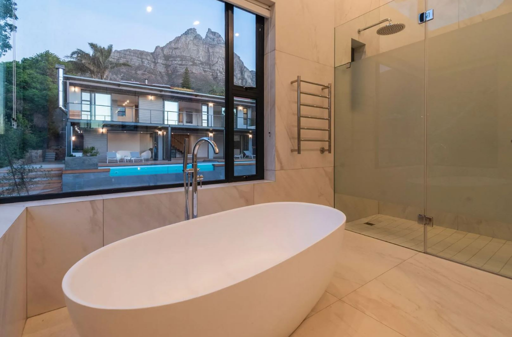 Вилла с 6 спальнями в Кейптауне