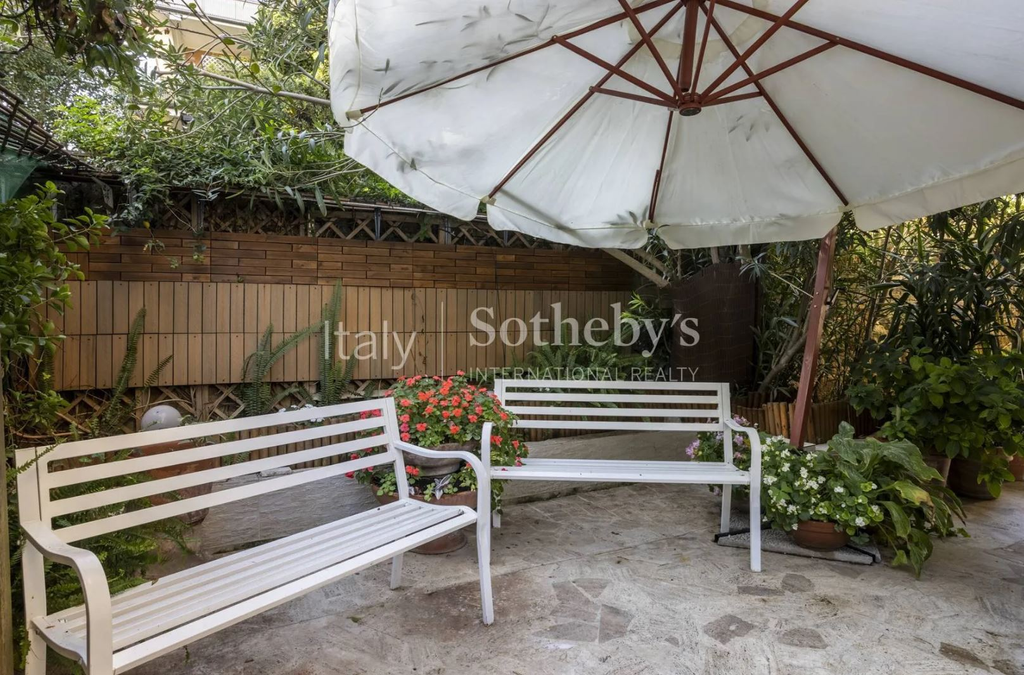 Эксклюзивные апартаменты в Риме