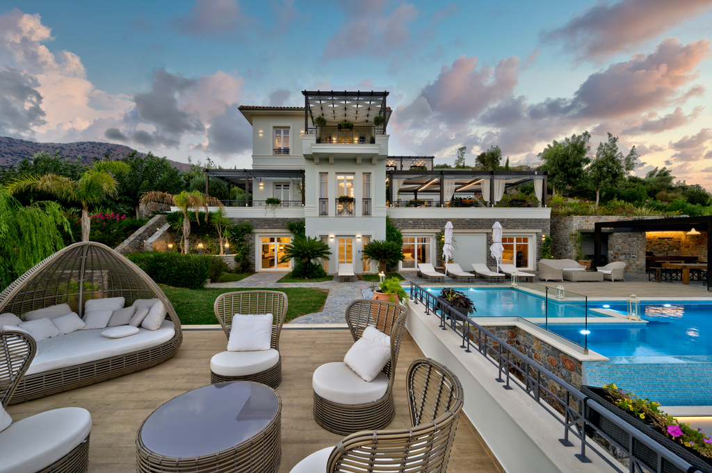 Вилла на берегу Эгейского моря