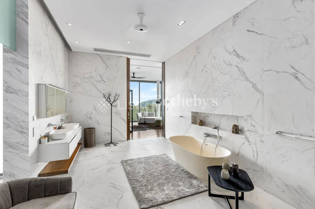 Пентахаус в проекте Malaiwana Nathon