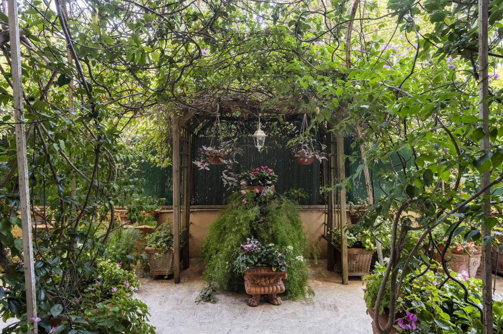 Эксклюзивные апартаменты в Риме