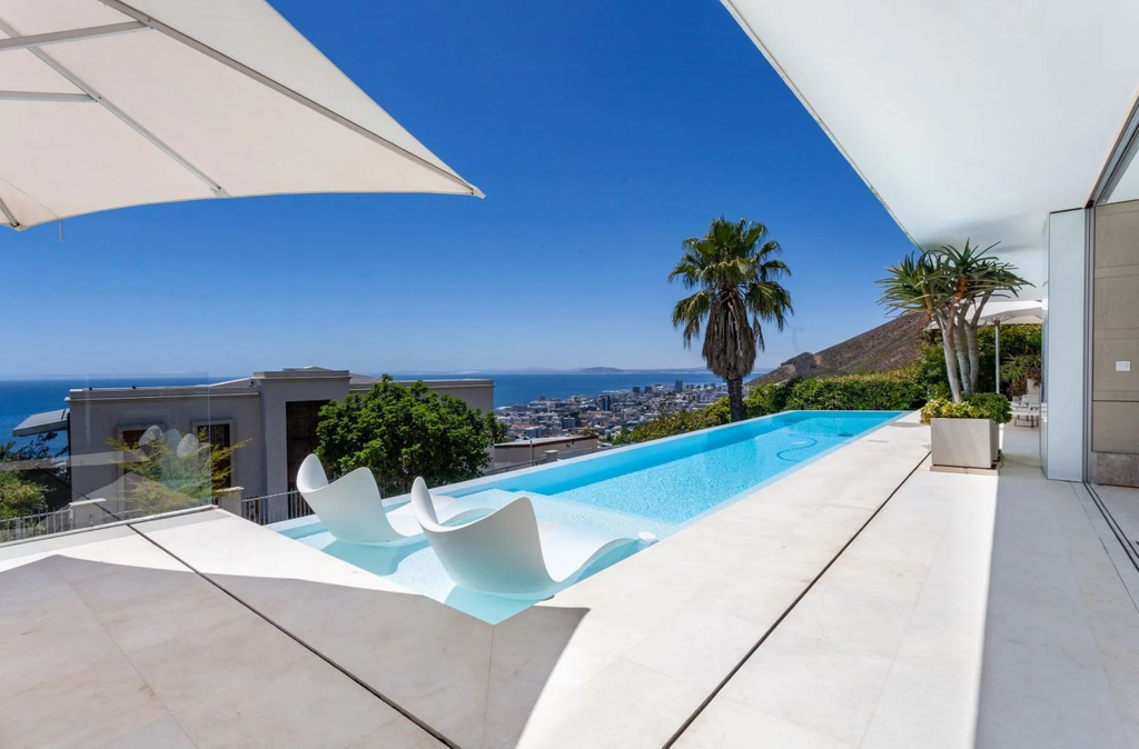 Вилла с 4 спальнями в Кейптауне